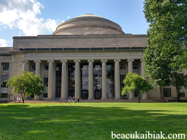 Daftar Universitas S2 Pendidikan Terbaik di Luar Negeri